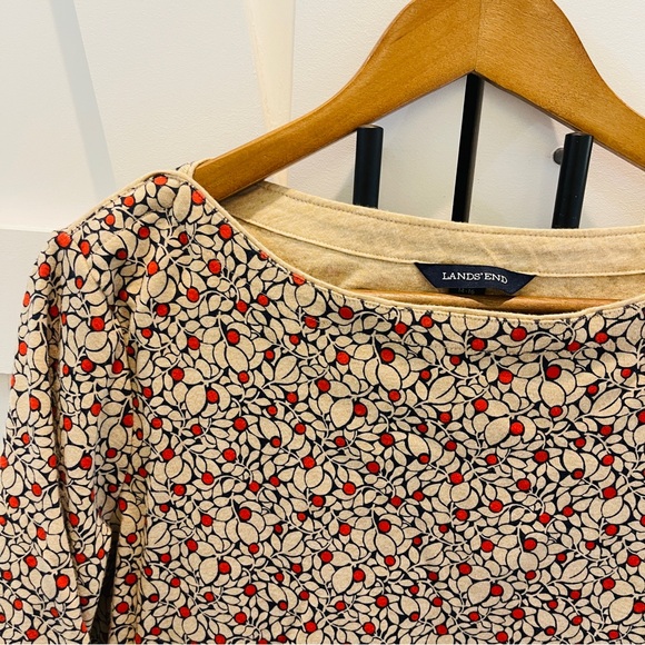 Lands' End Women's Floral Top - Red,tan, and navy size L(14-16) - Picture 2 of 4